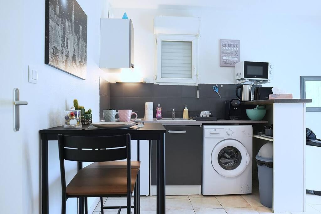 Studio Fonctionnel A Proximite De Toulouse Leguevin Luaran gambar